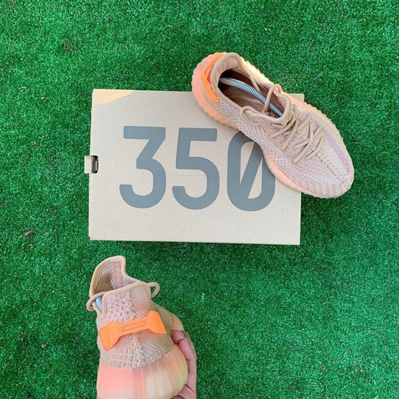Yeezy Boost 350 Clay - Picture 3 of 4